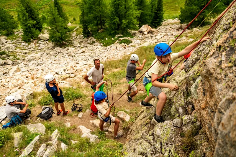 Stage escalade pour enfants et adultes sur les falaises d’Isola 2000