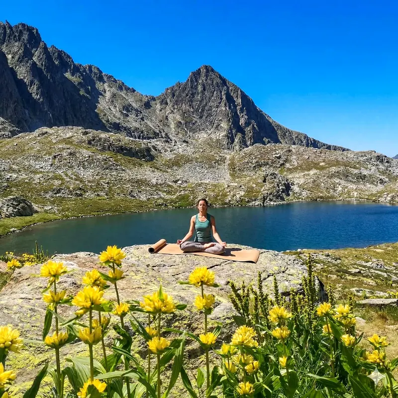 Stage yoga adultes en montagne à Isola 2000